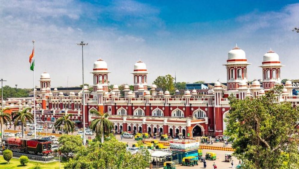 Taxi Service in Lucknow